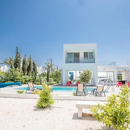 Villa Ochosto Chrysos - Stunning 5 Bedroom - Close To Fig Tree Protarász