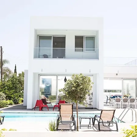 Villa Ochosto Chrysos - Stunning 5 Bedroom - Close To Fig Tree *