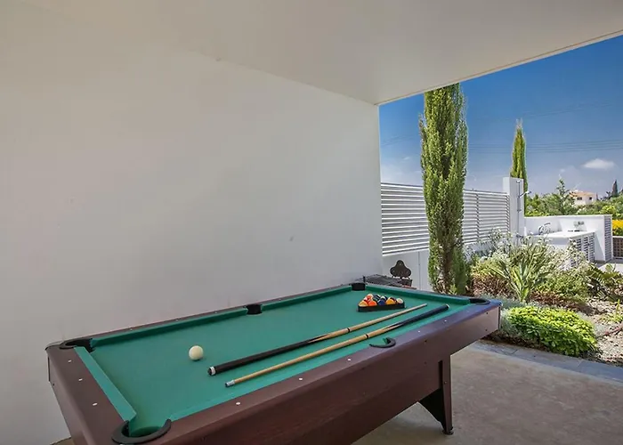 Ochosto Chrysos - Stunning 5 Bedroom - Close To Fig Tree Βίλα Πρωταράς