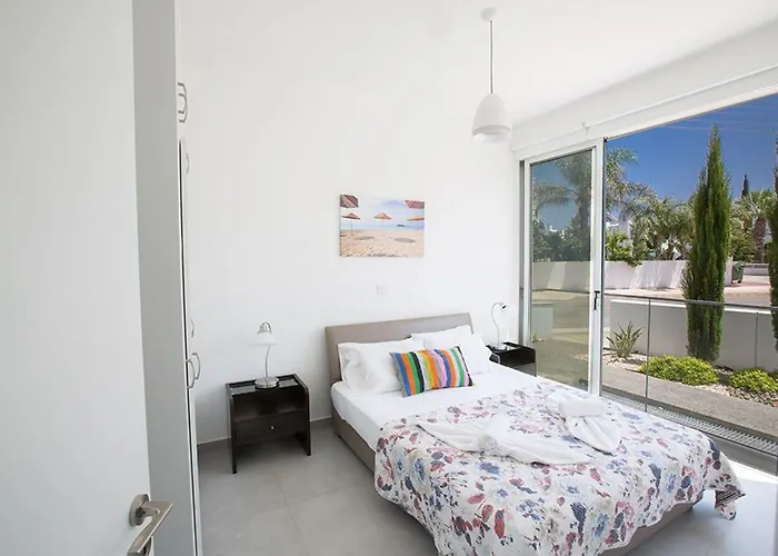 Ochosto Chrysos - Stunning 5 Bedroom - Close To Fig Tree