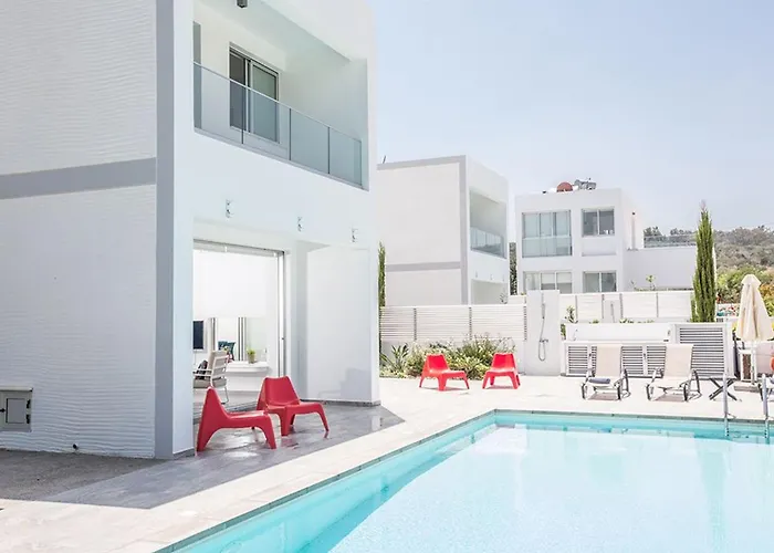 Ochosto Chrysos - Stunning 5 Bedroom - Close To Fig Tree * Πρωταράς