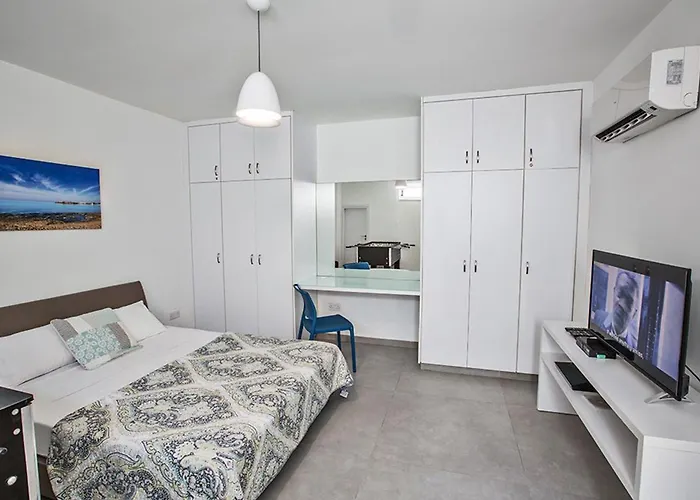 Ochosto Chrysos - Stunning 5 Bedroom - Close To Fig Tree Βίλα *