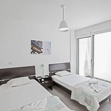 Ochosto Chrysos - Stunning 5 Bedroom - Close To Fig Tree Vila *